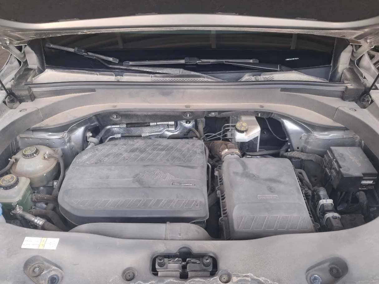 Car image 20