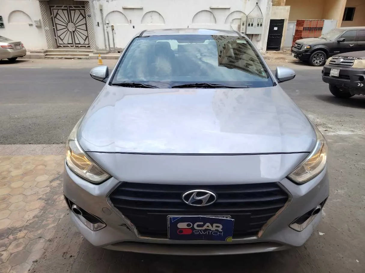 Car image 2