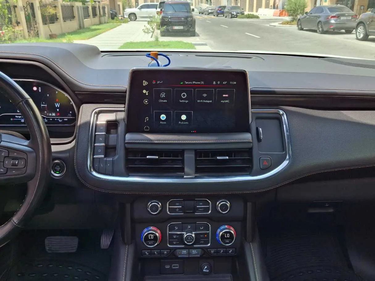Car image 17