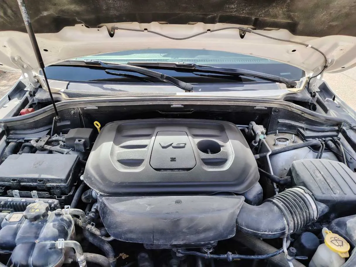 Car image 23