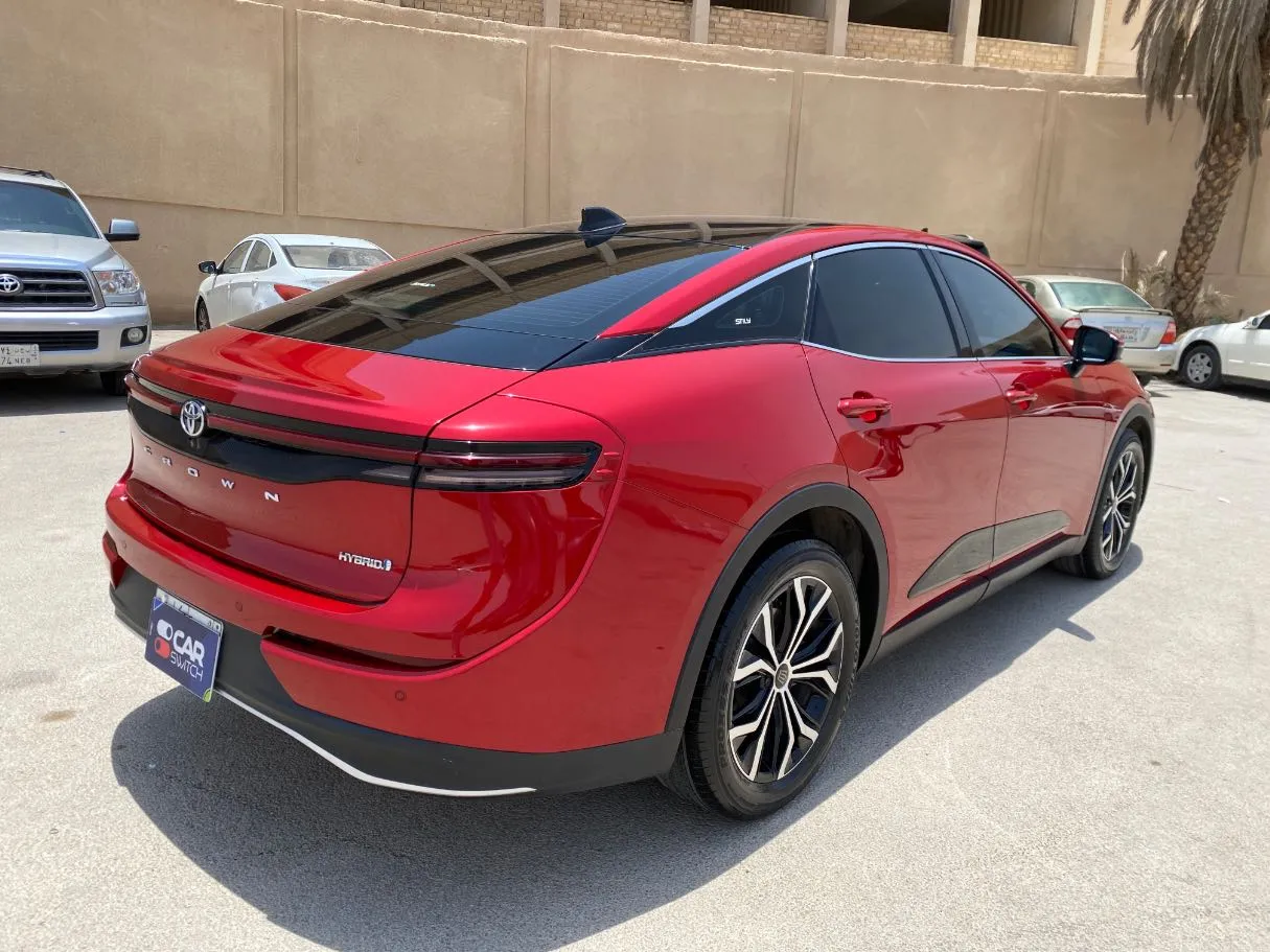 Car image 5