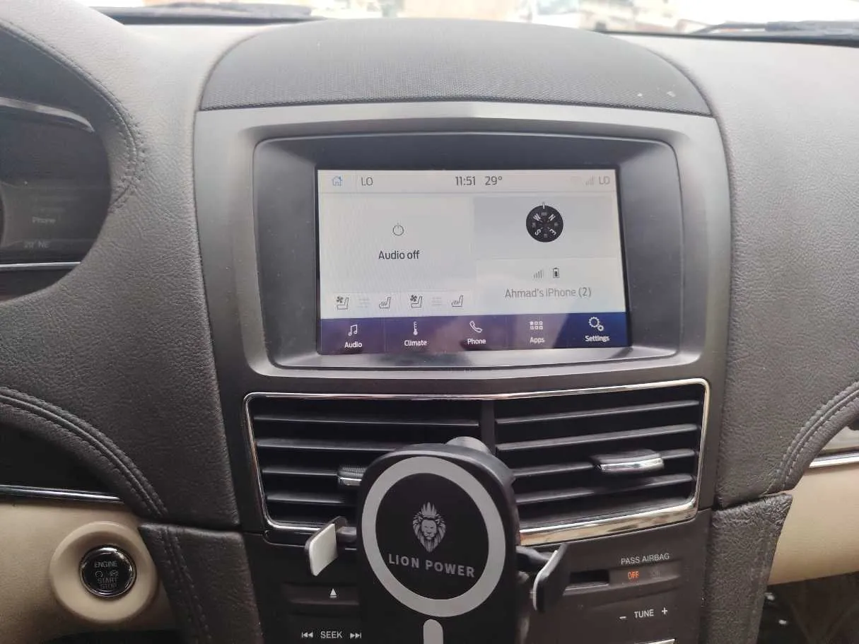 Car image 20