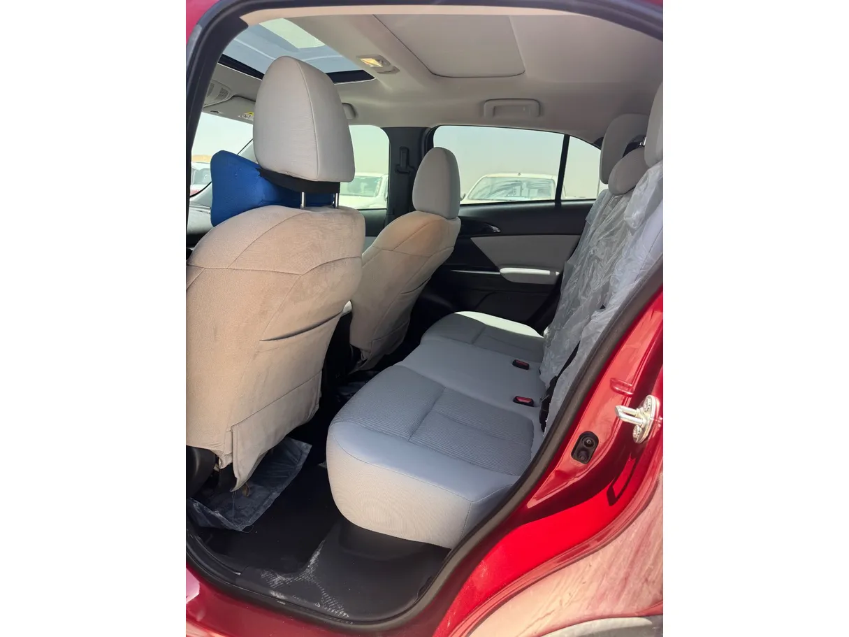 Car image 13