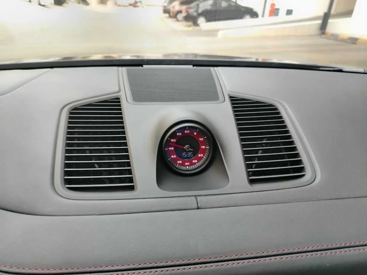 Car image 38