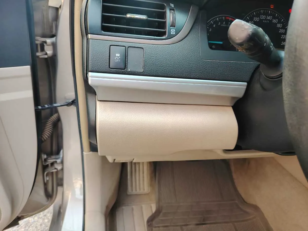 Car image 35