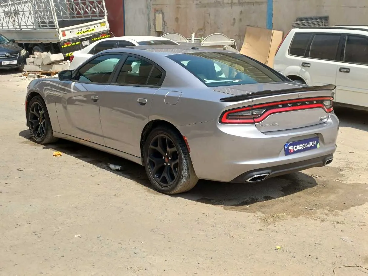 Car image 7