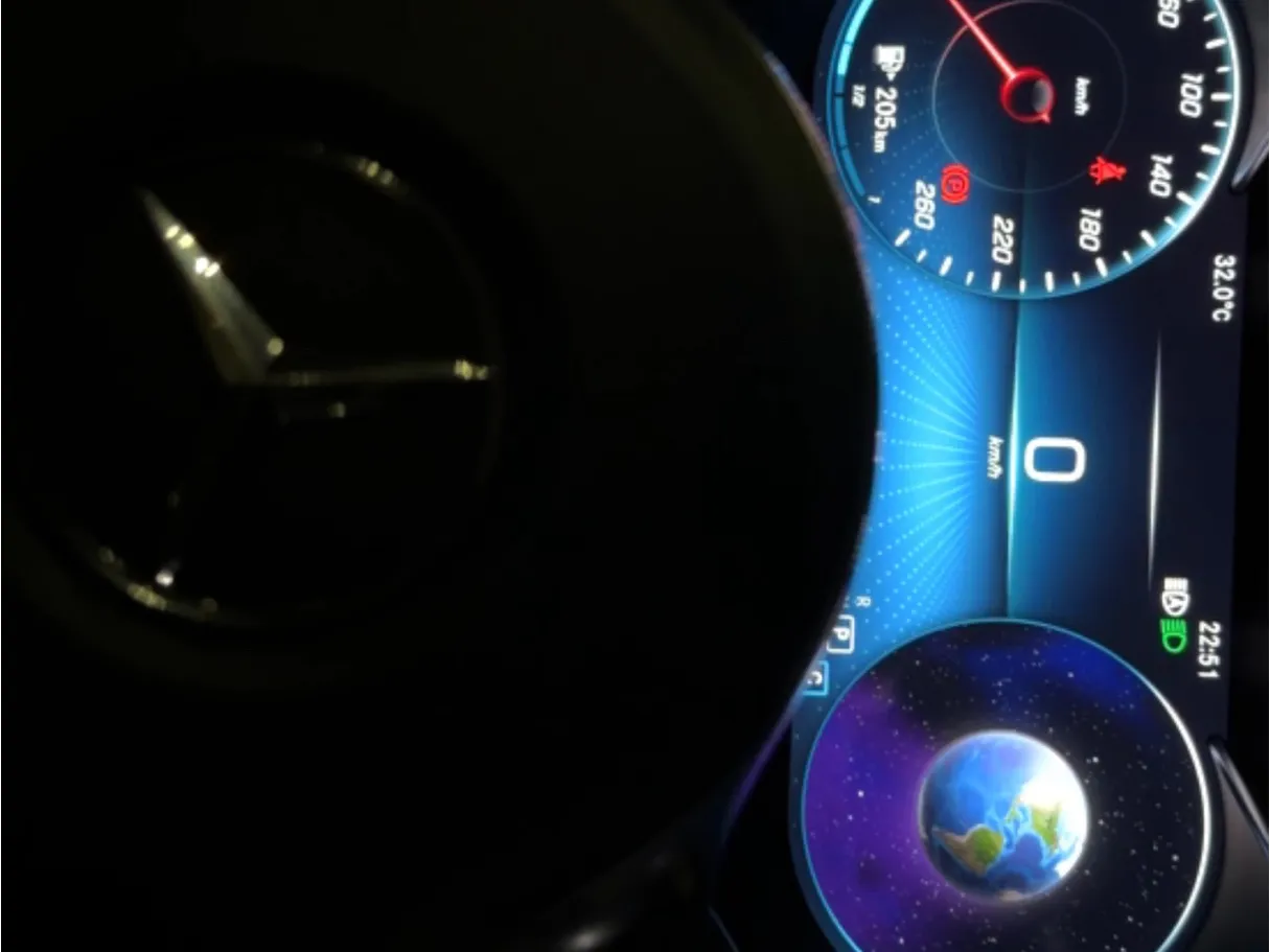 Car image 6