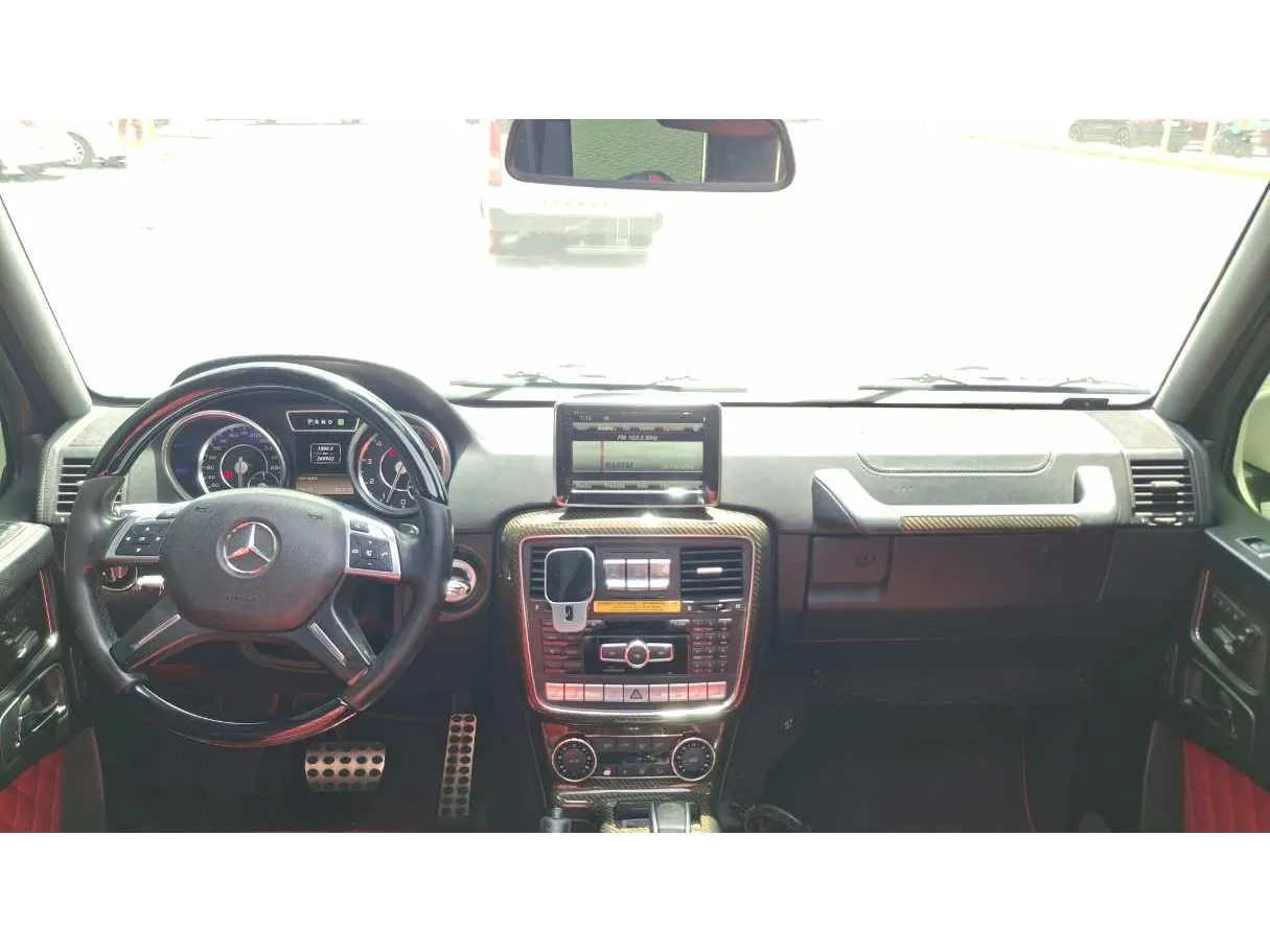 Car image 16