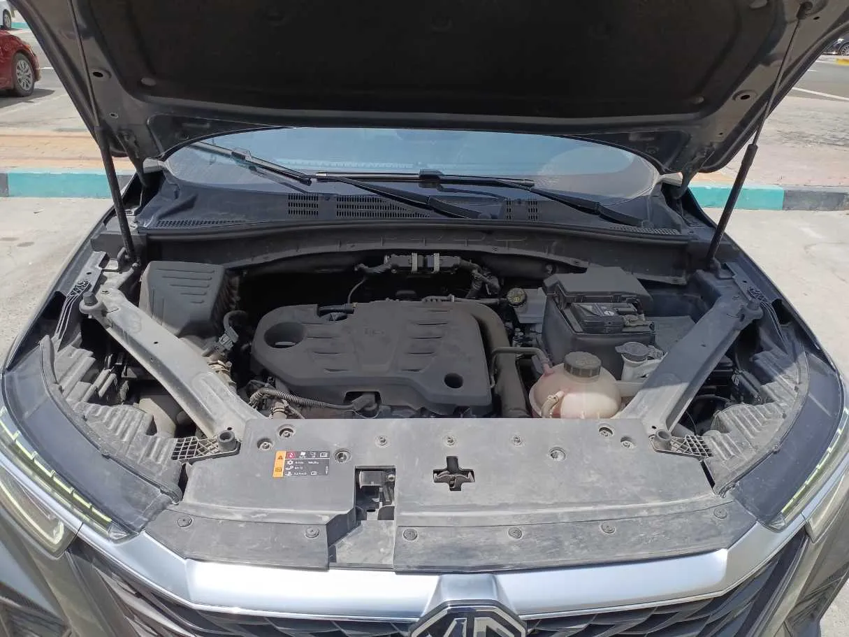 Car image 17