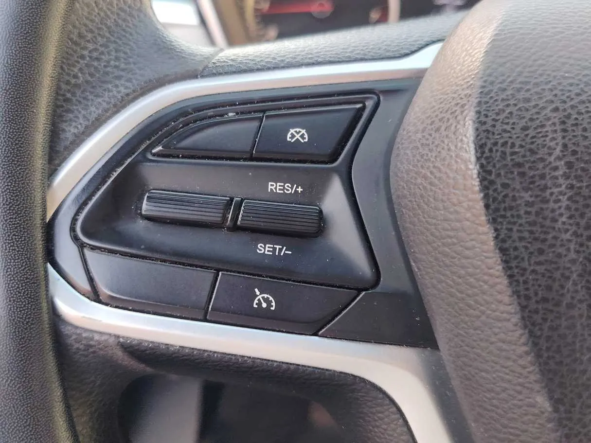 Car image 35