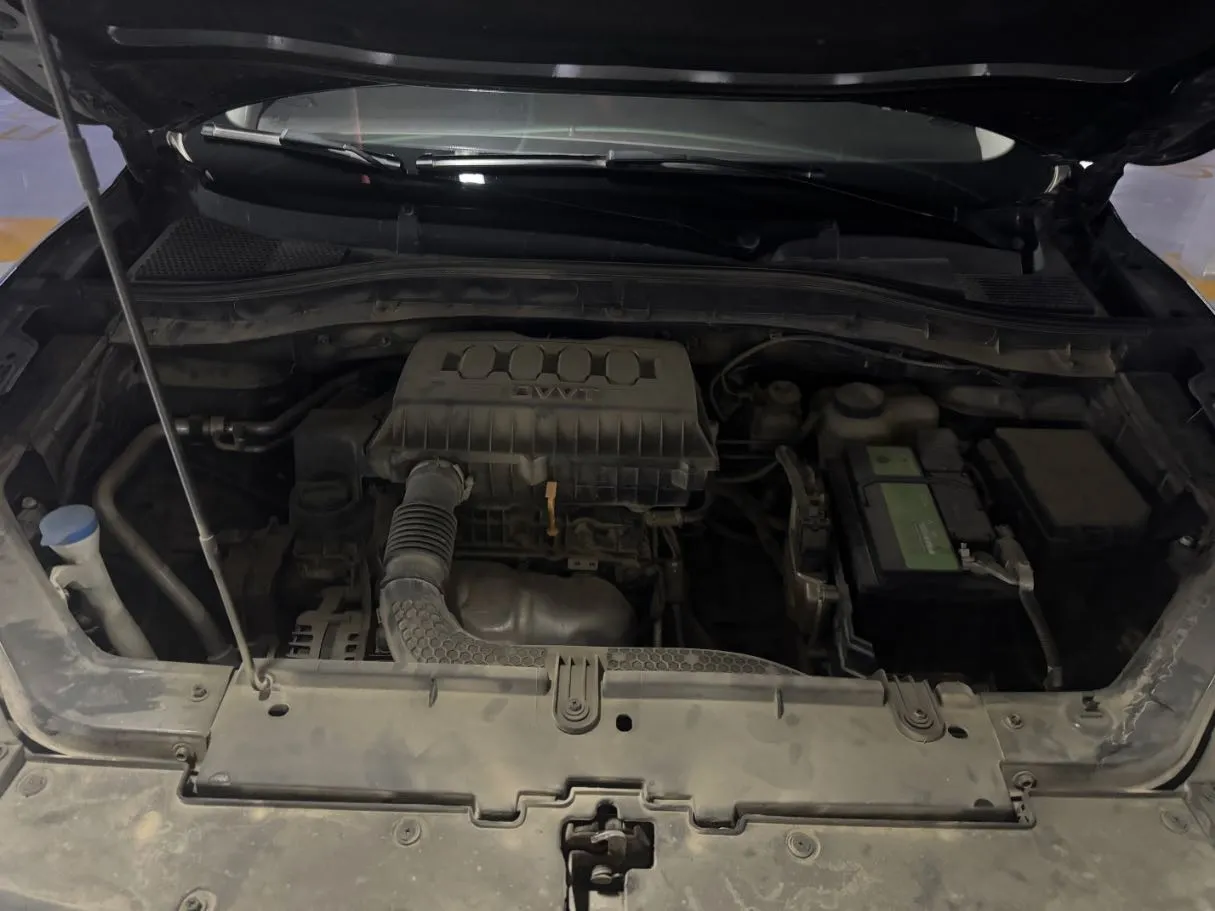Car image 20