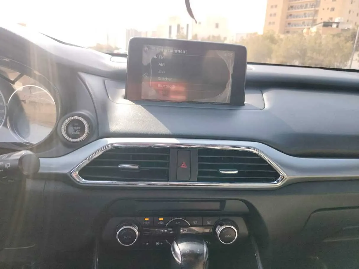 Car image 26
