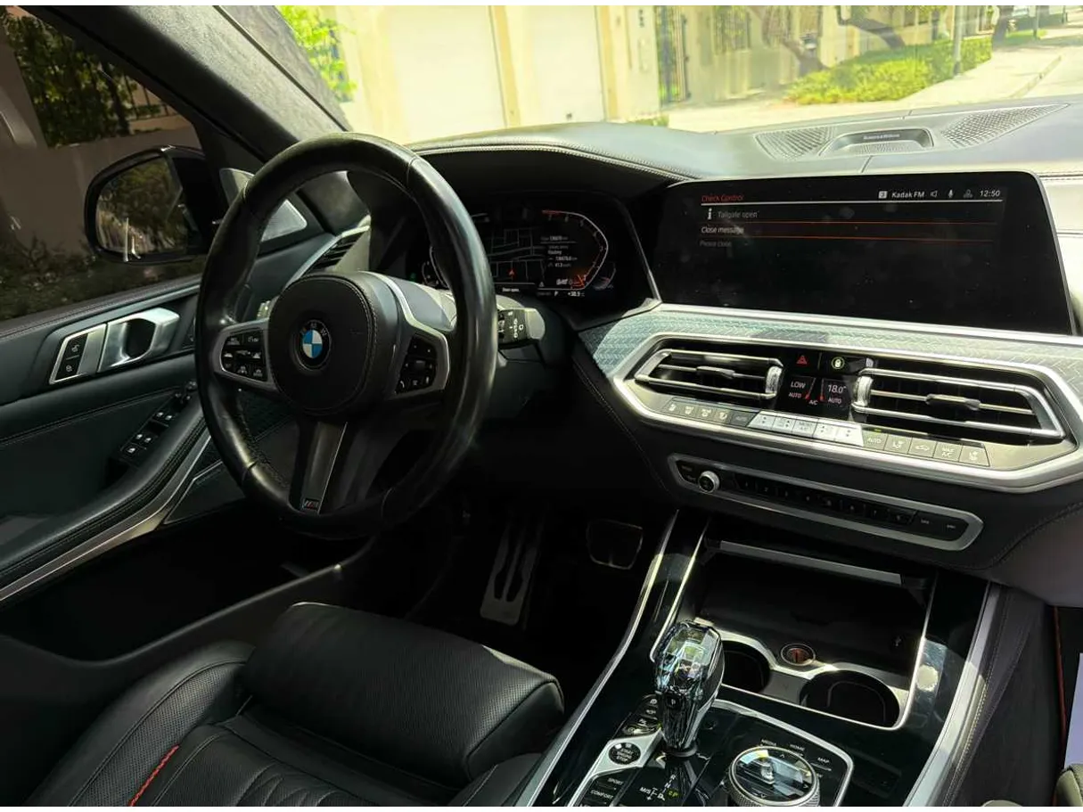 Car image 22