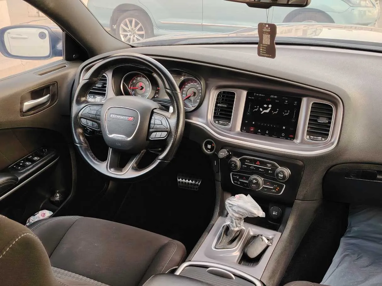 Car image 22