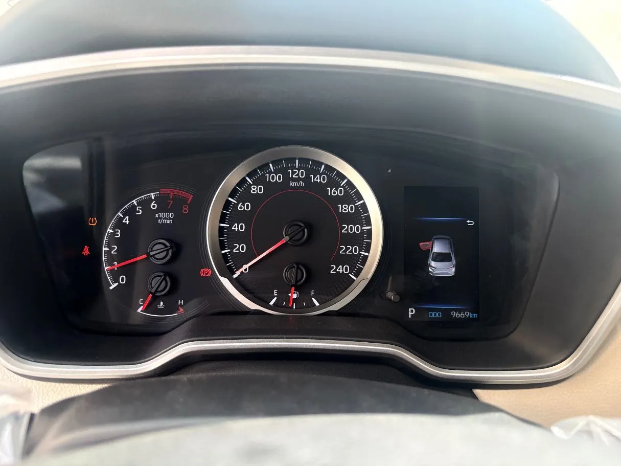 Car image 23