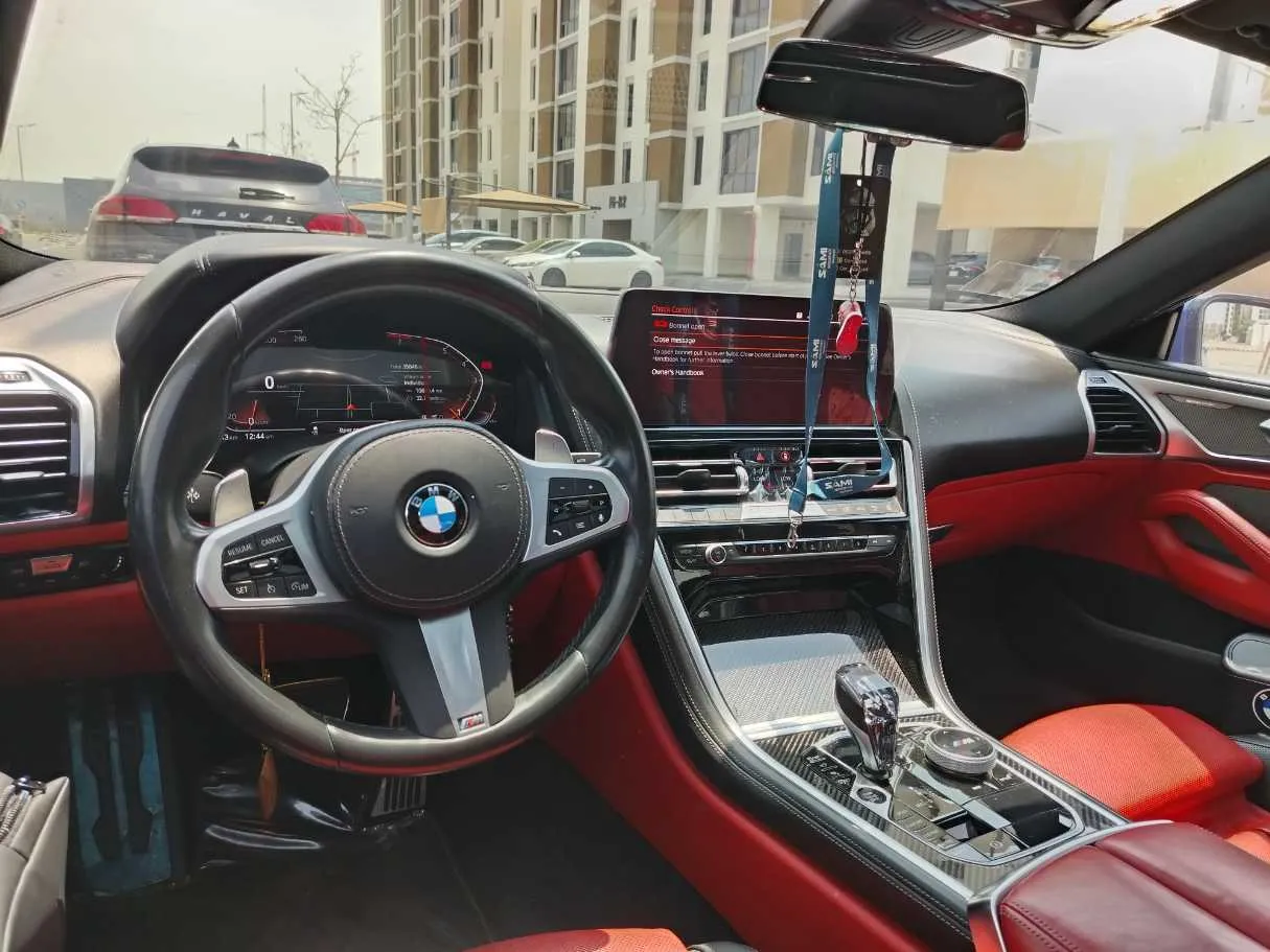 Car image 24