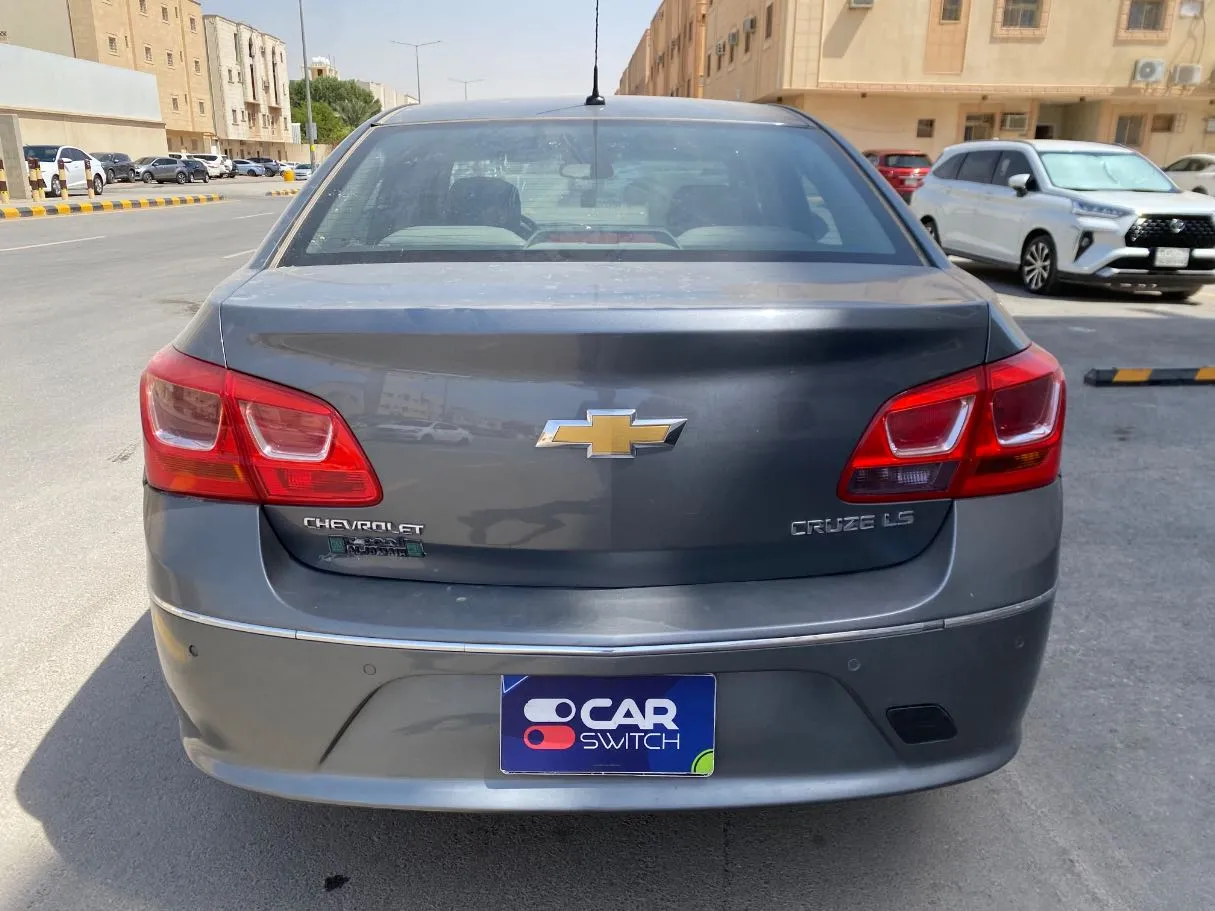 Car image 6