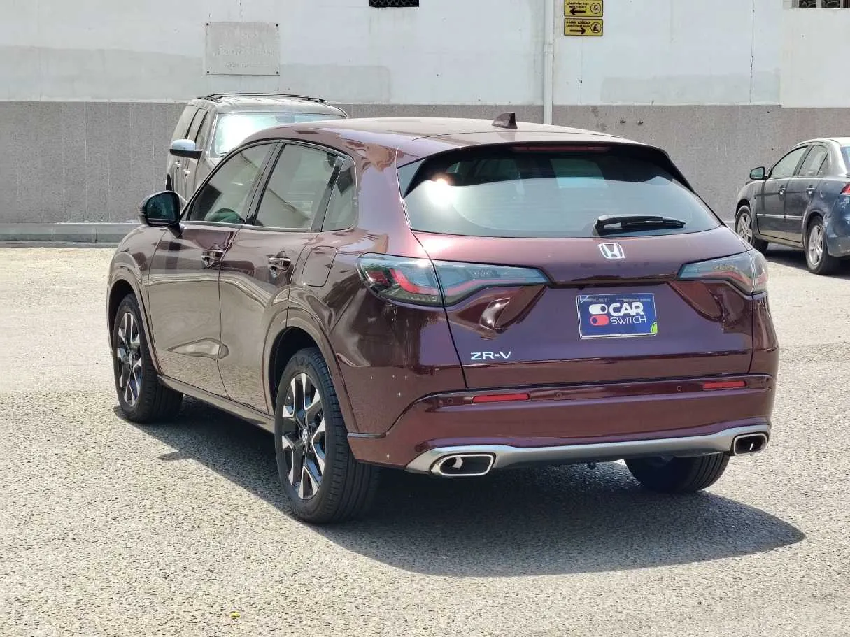 Car image 7