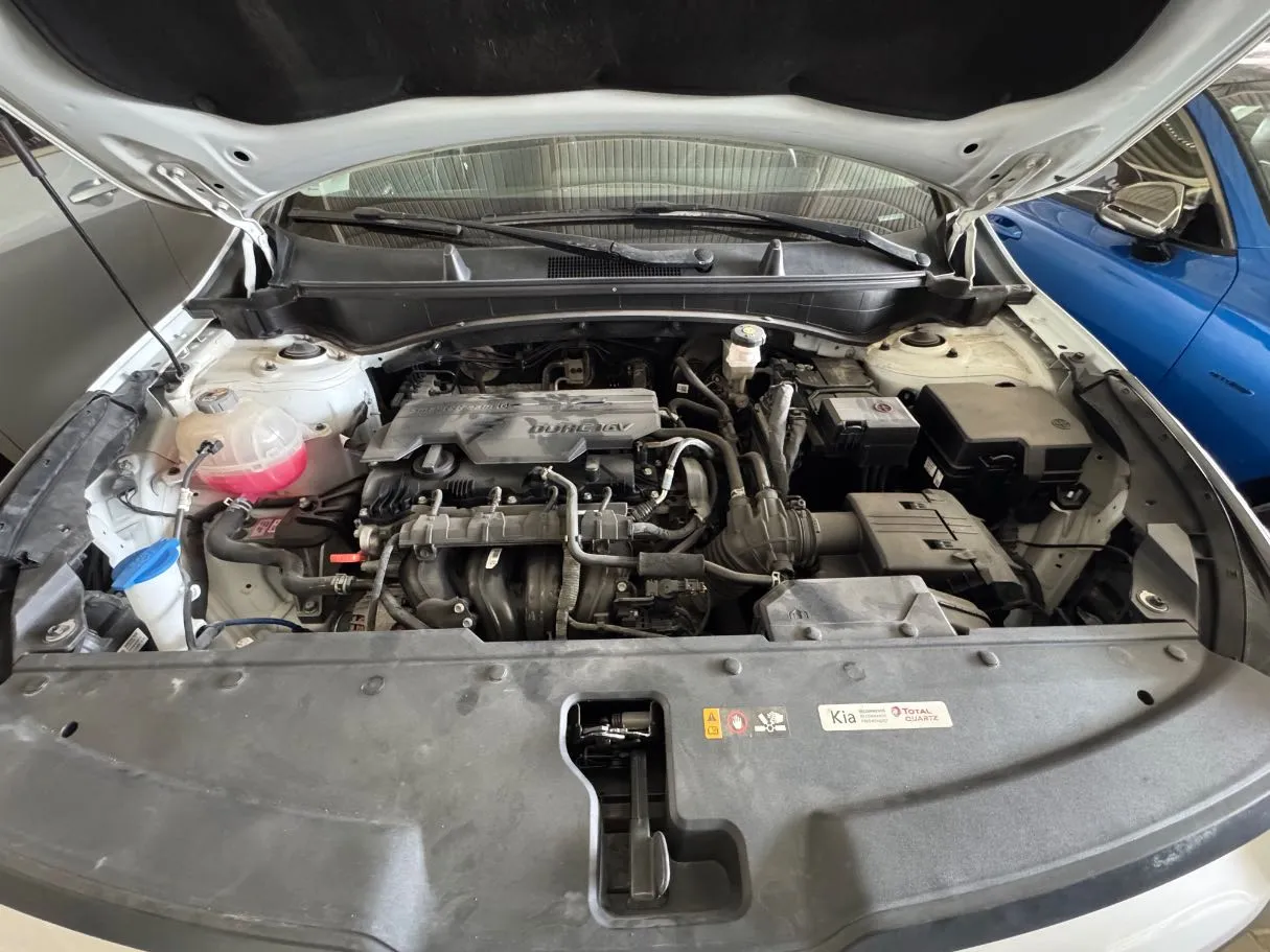 Car image 20