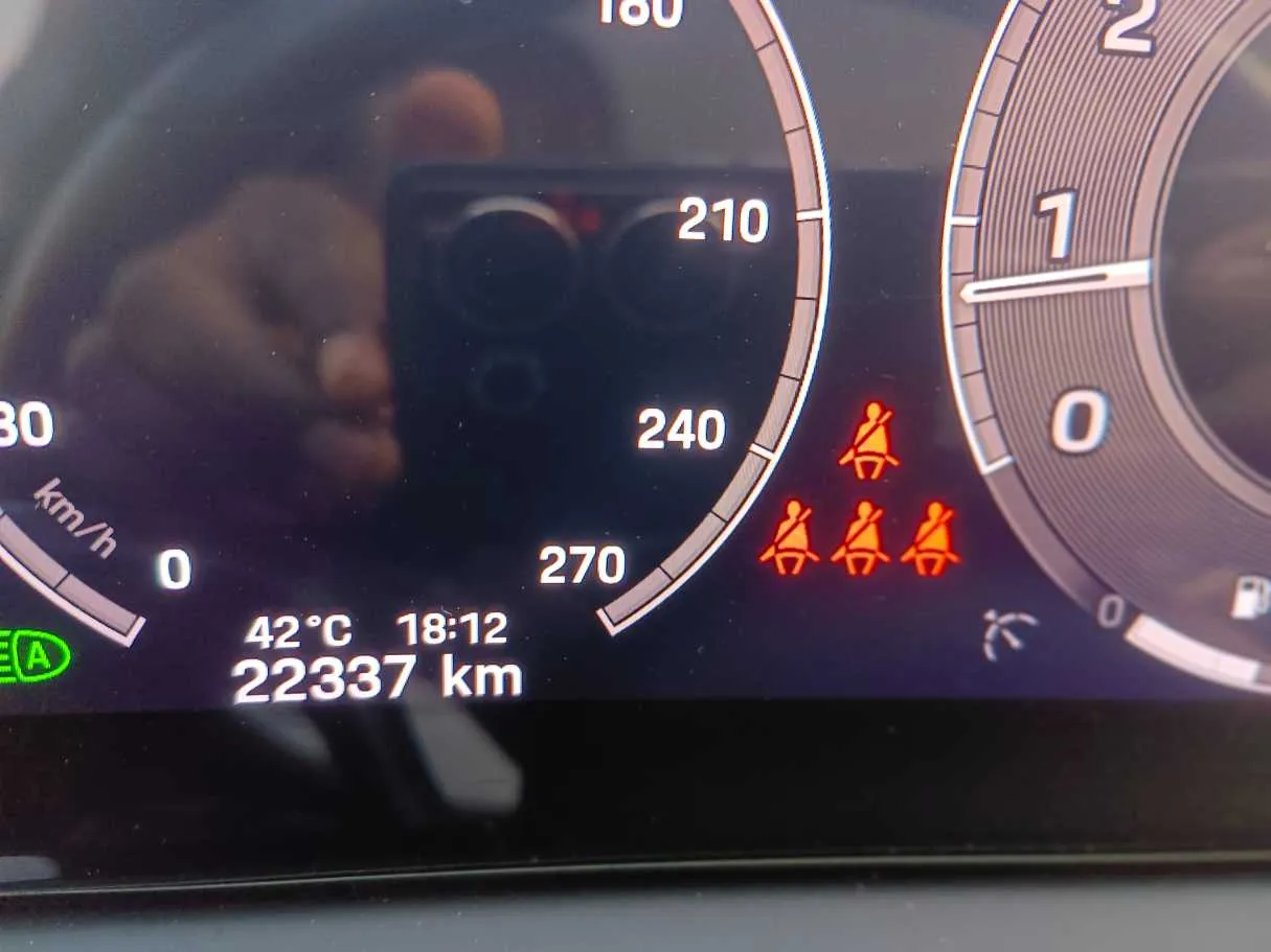 Car image 31