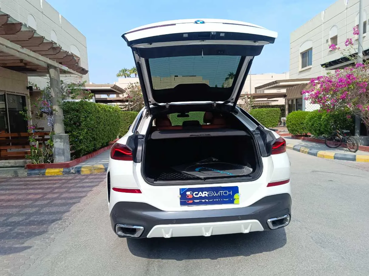 Car image 31
