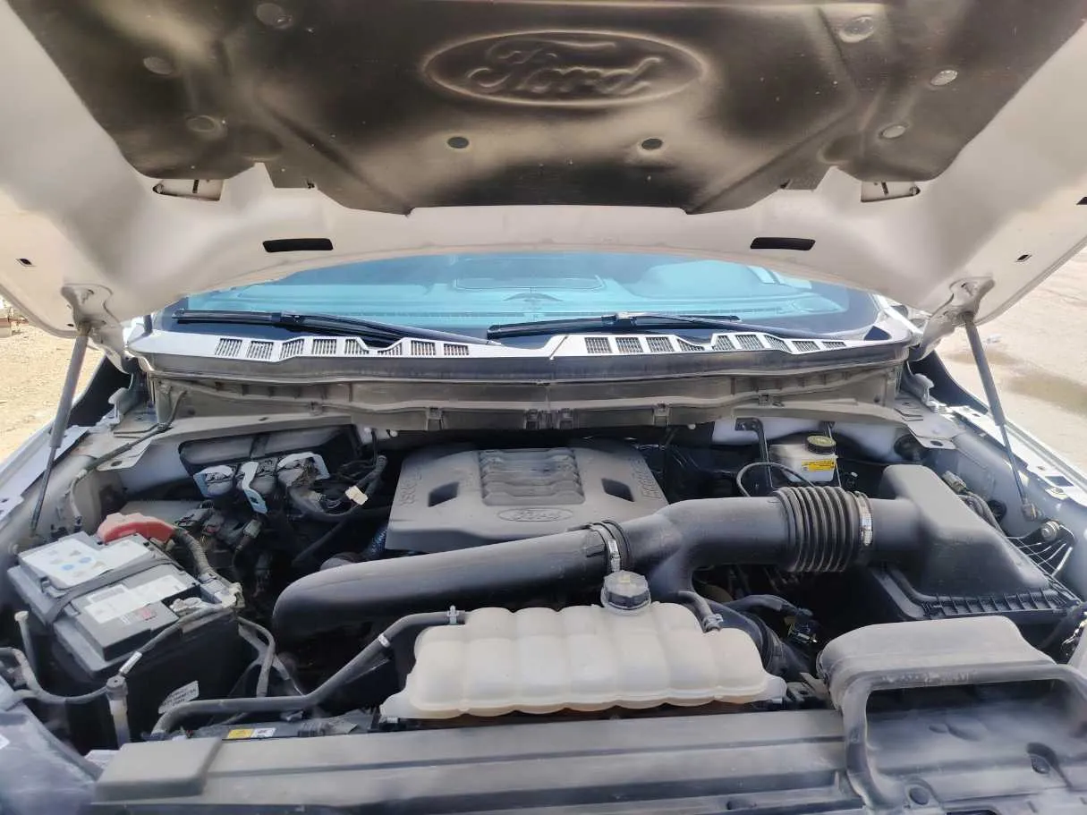 Car image 32
