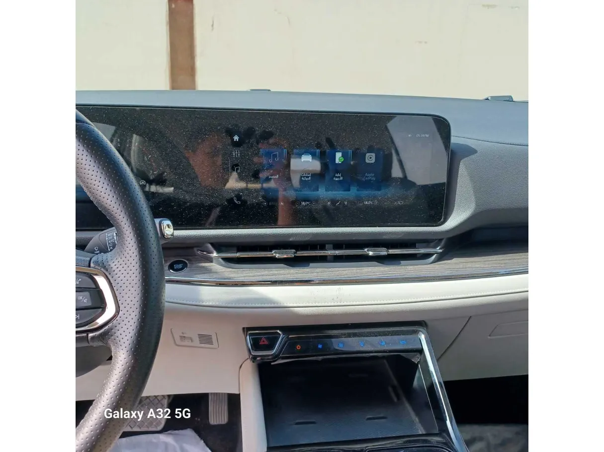 Car image 21