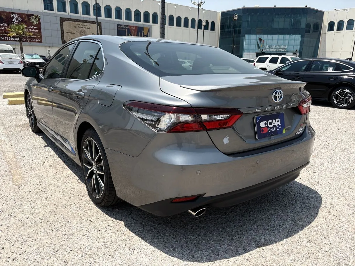 Car image 7