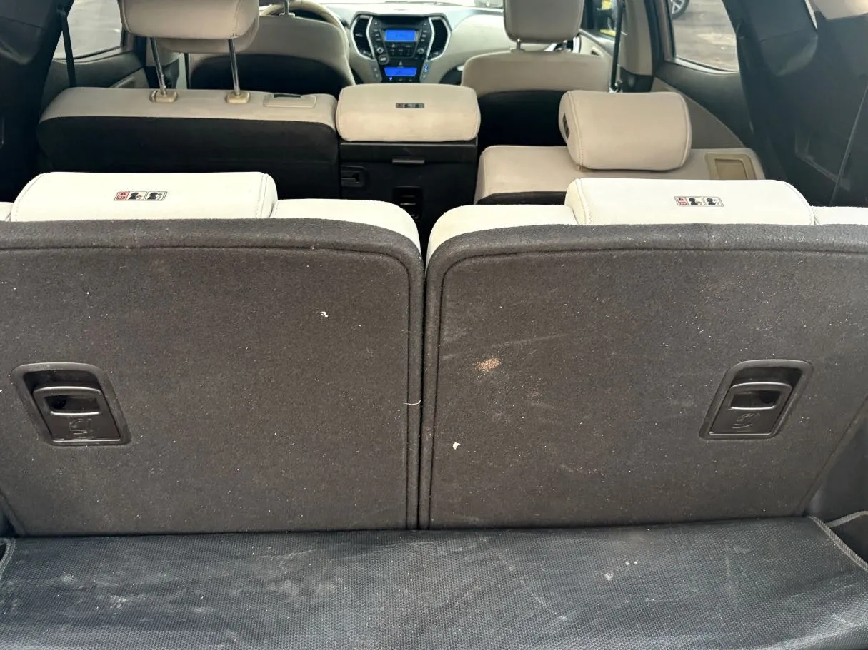 Car image 23