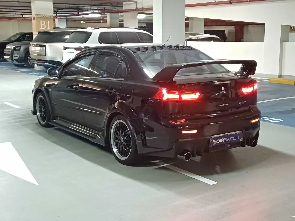 Car image 7