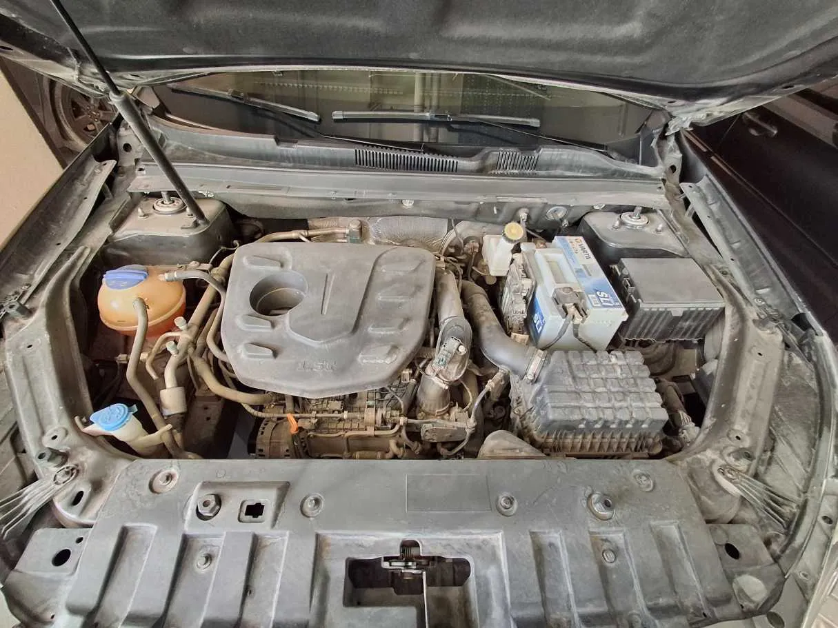 Car image 20