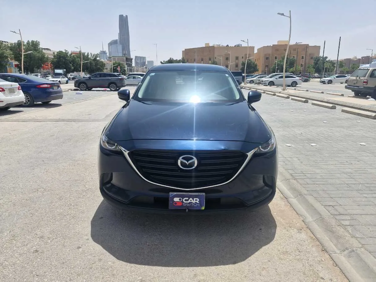 Car image 2