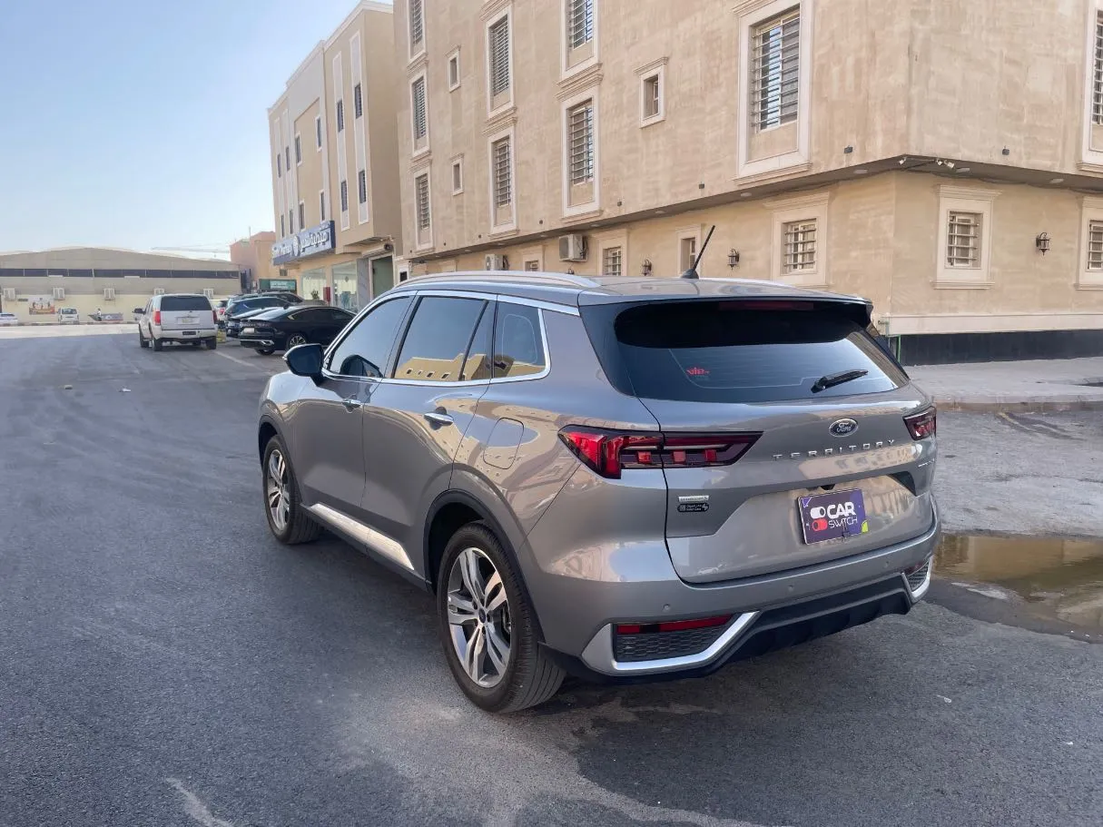 Car image 7