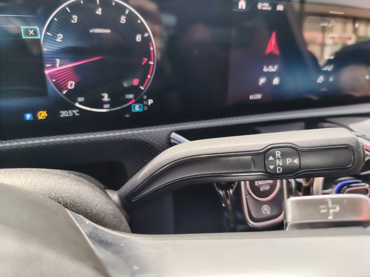 Car image 29