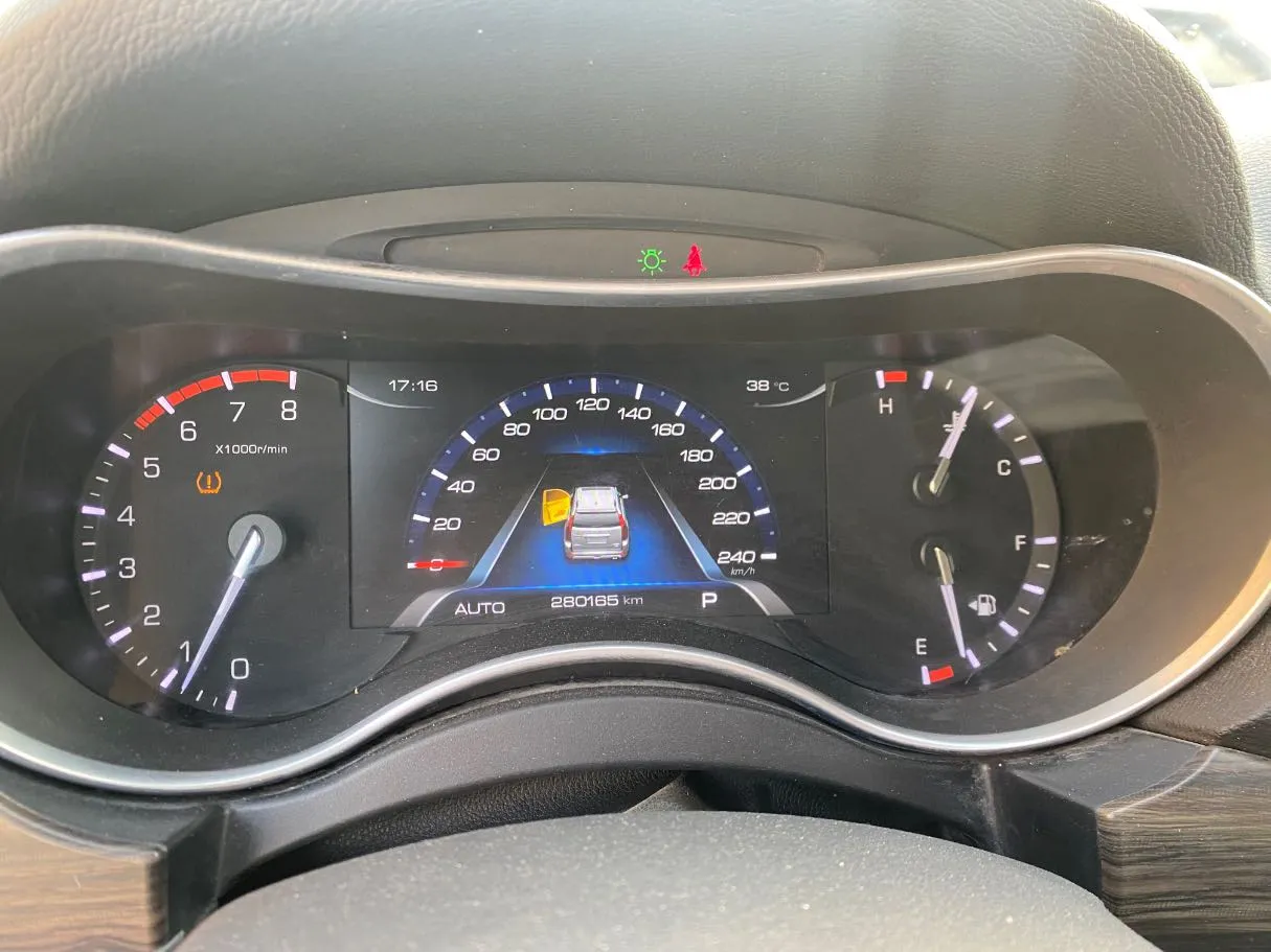 Car image 21