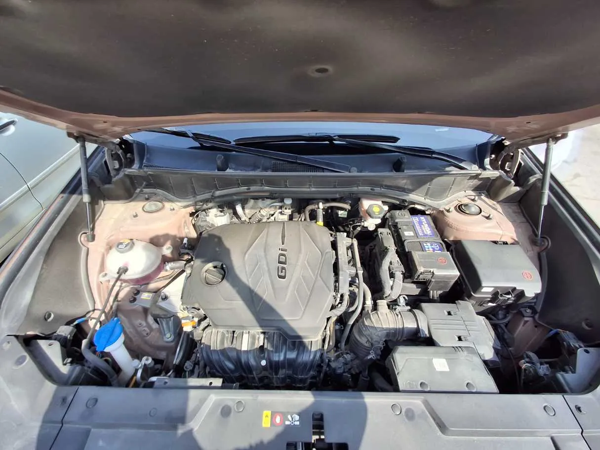 Car image 20