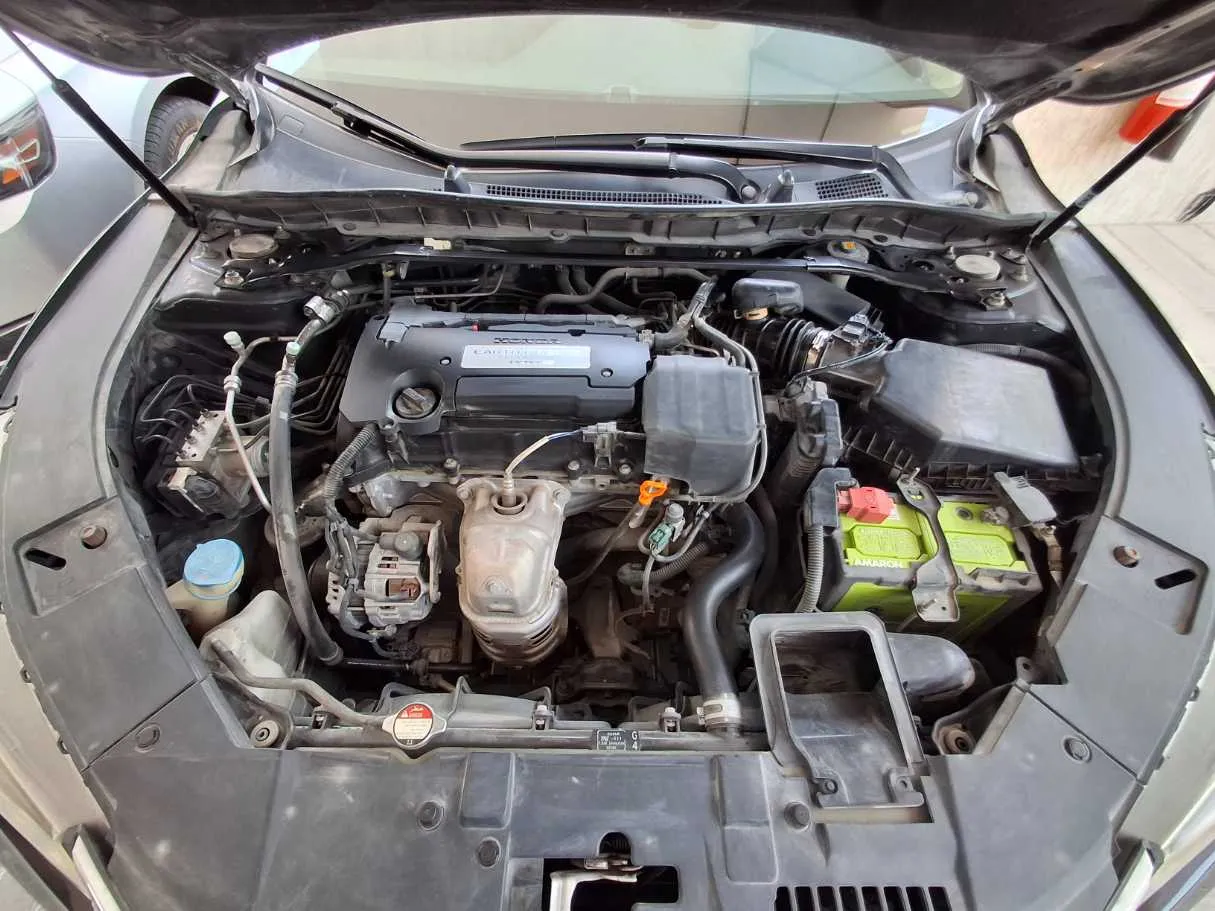 Car image 20