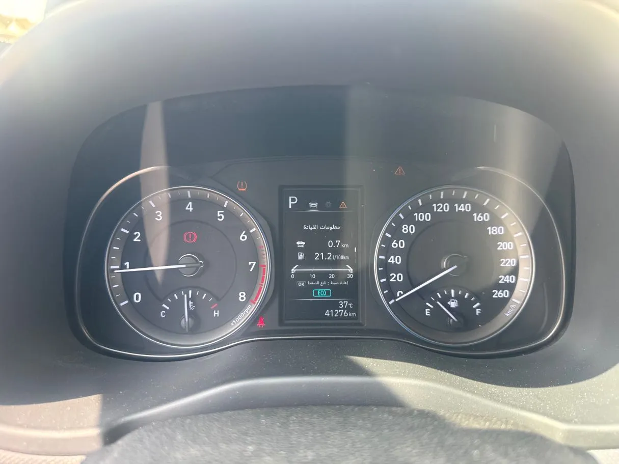 Car image 18