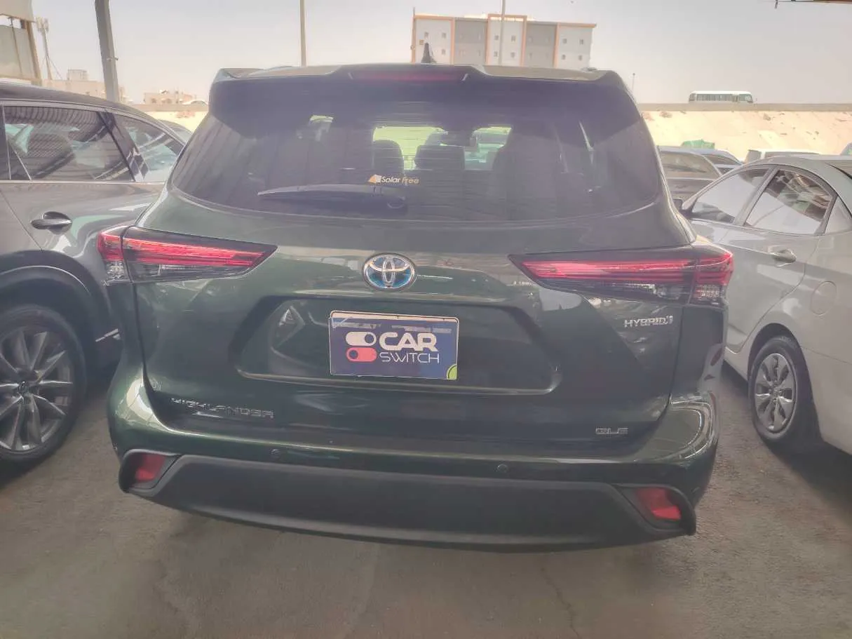 Car image 6
