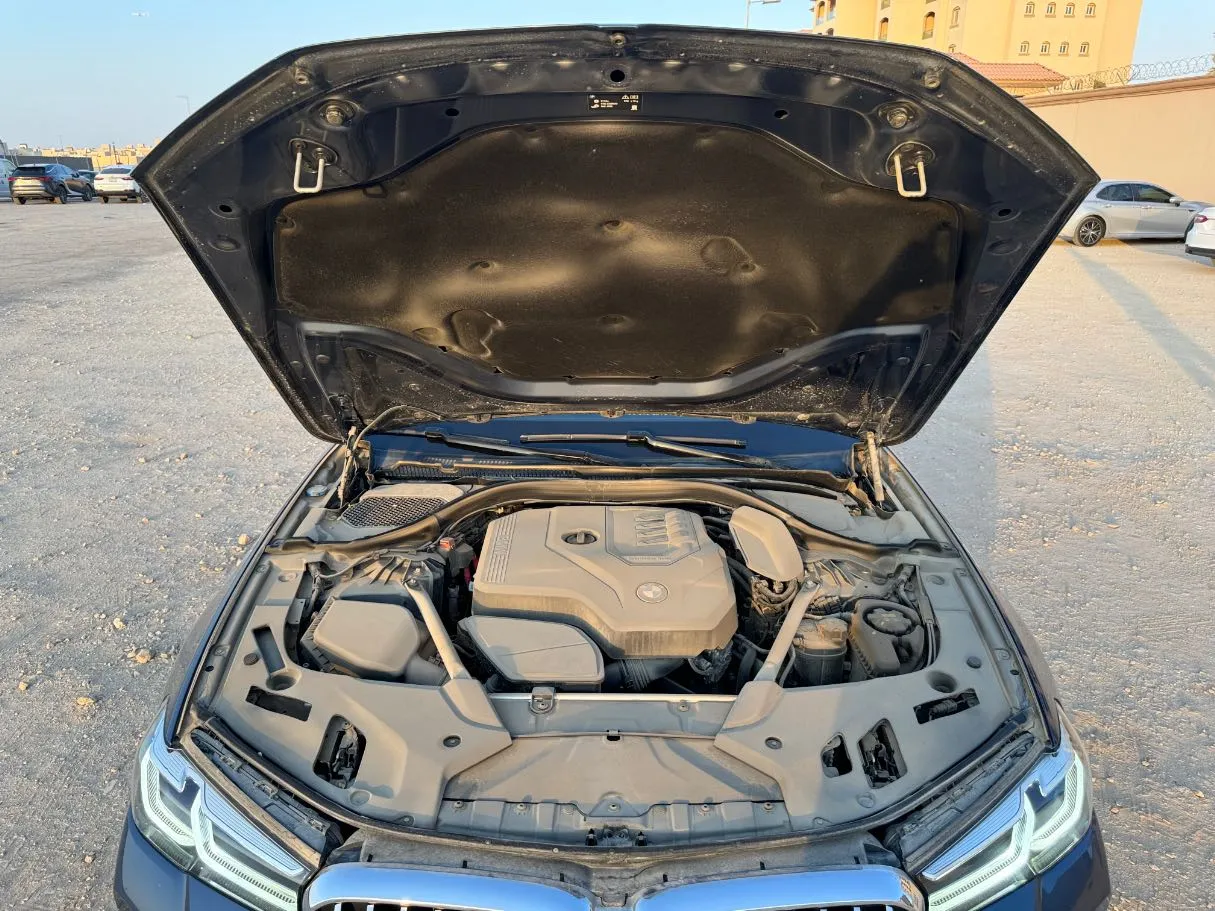 Car image 28
