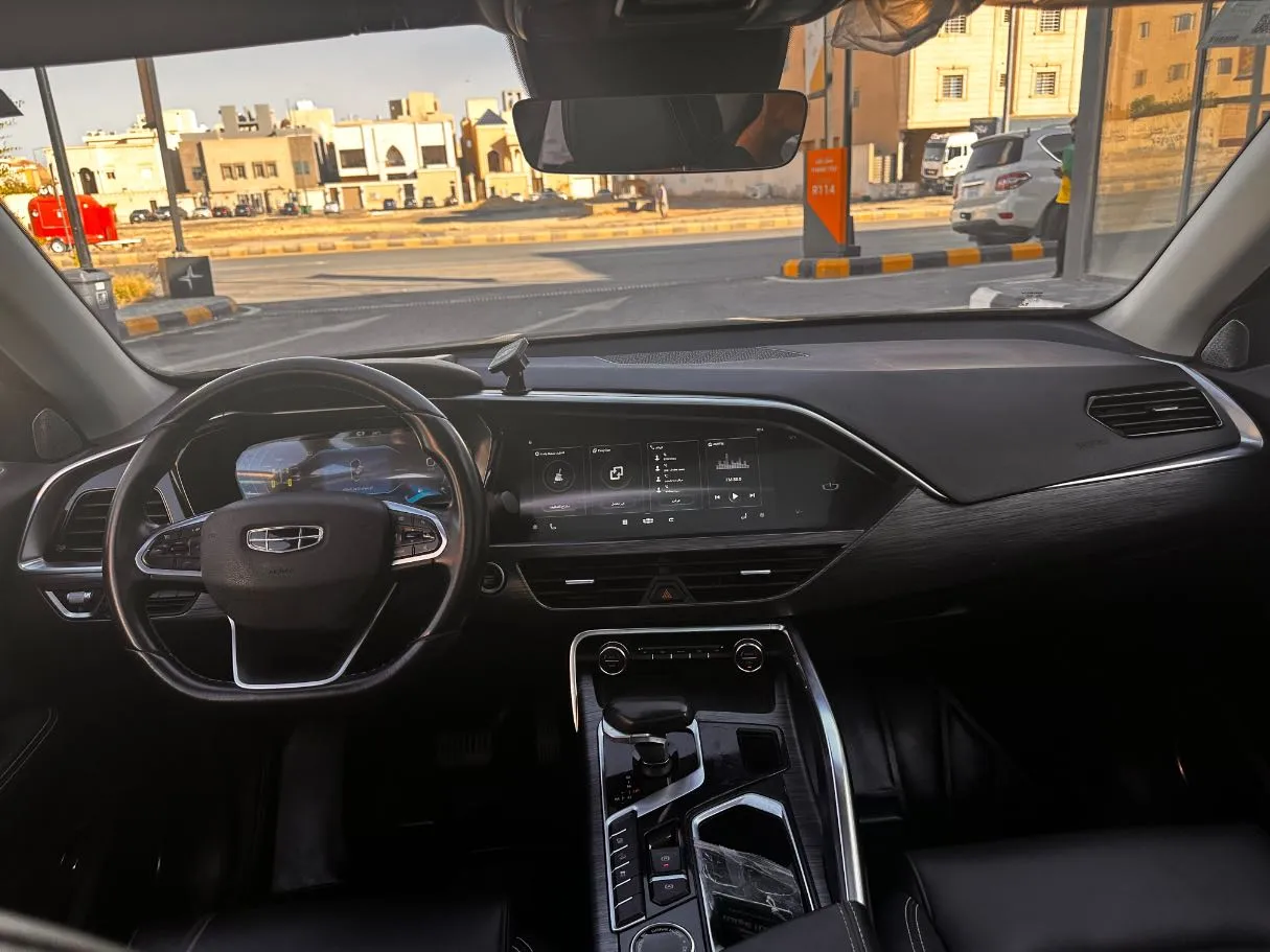 Car image 20