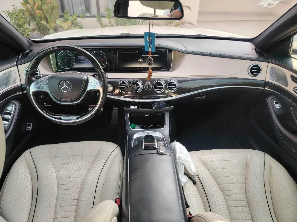 Car image 21