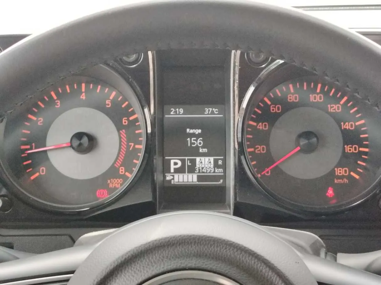 Car image 23