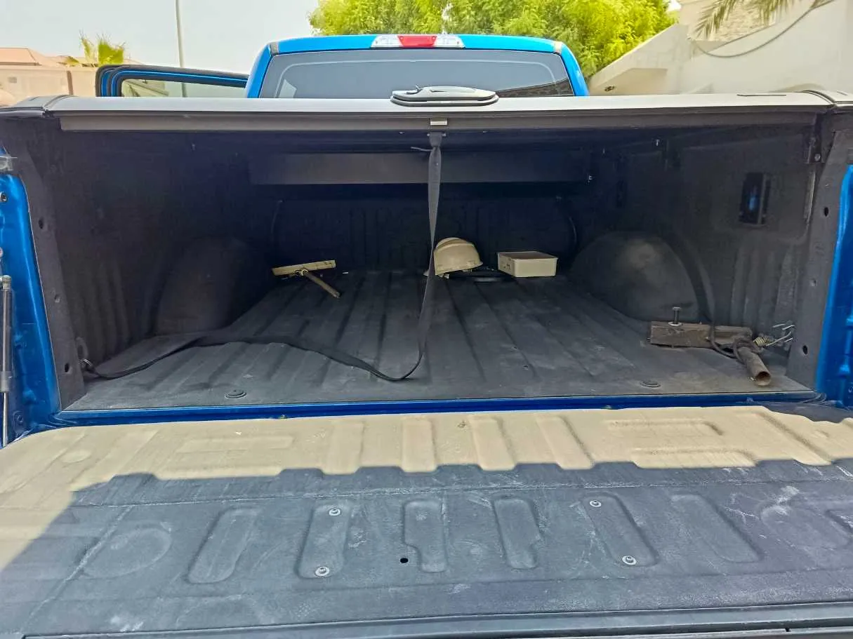 Car image 35