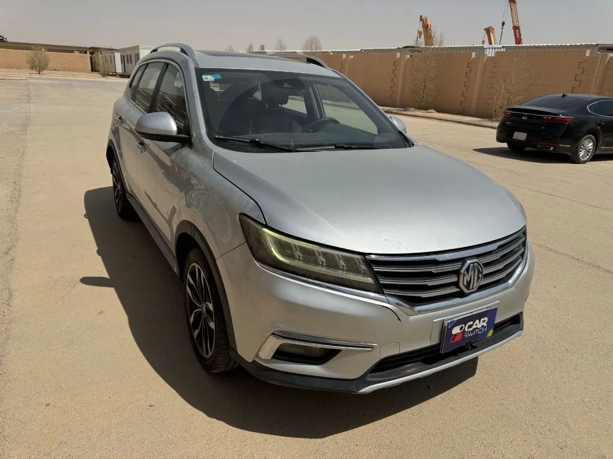 Car image 3