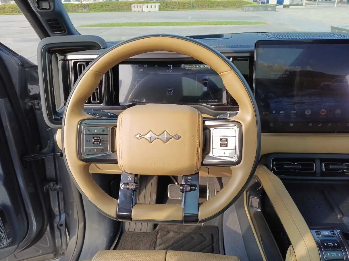 Car image 17