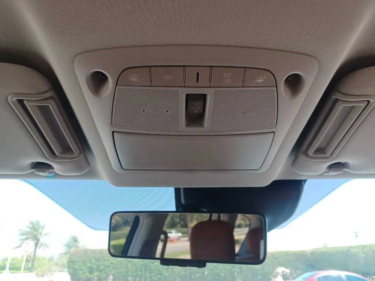 Car image 21