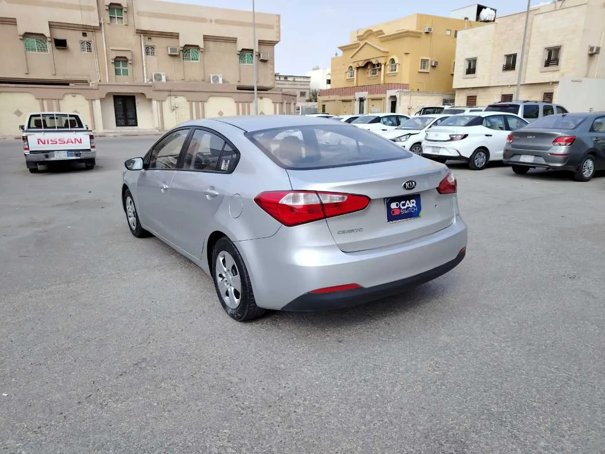 Car image 7