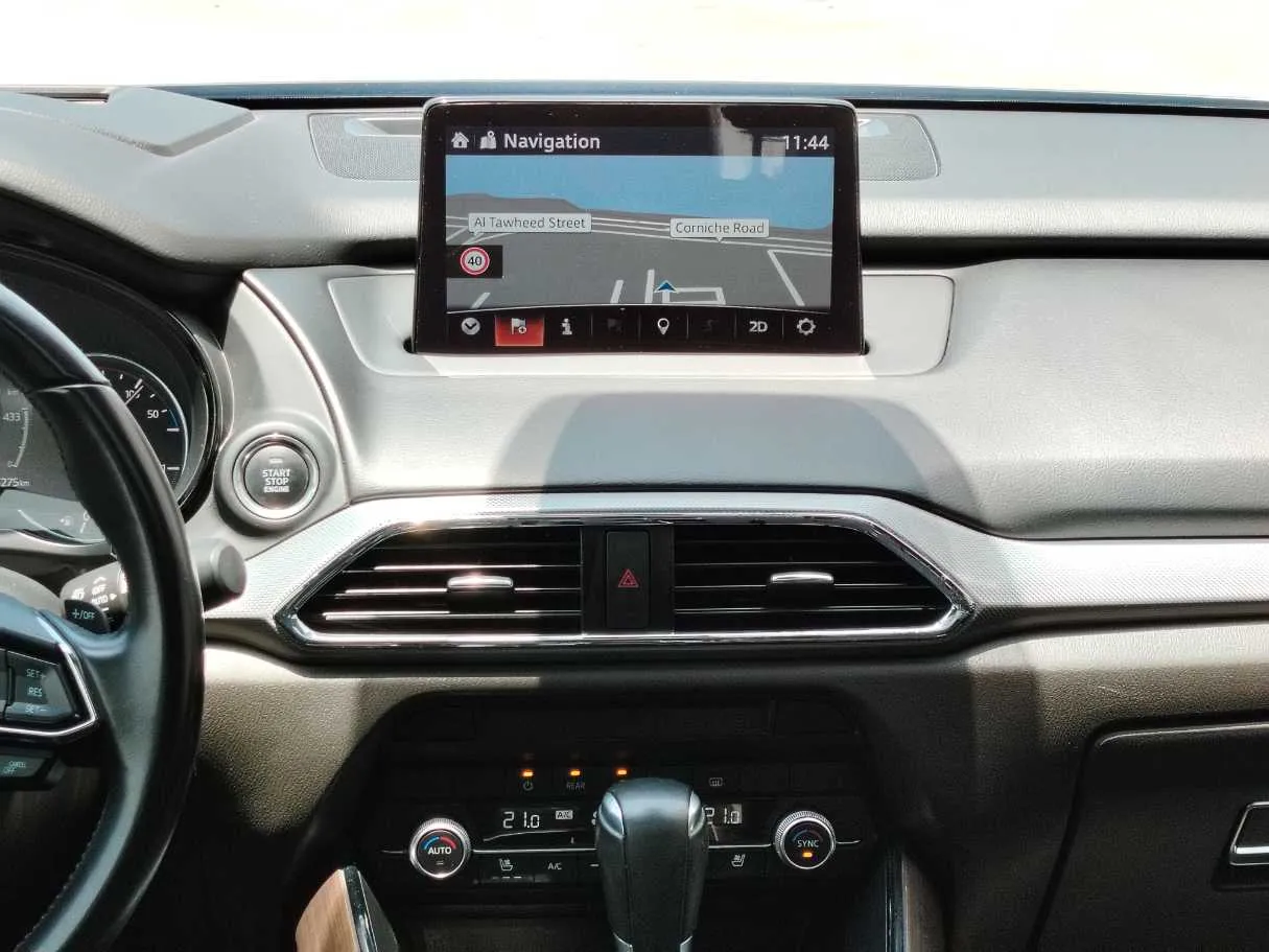 Car image 23