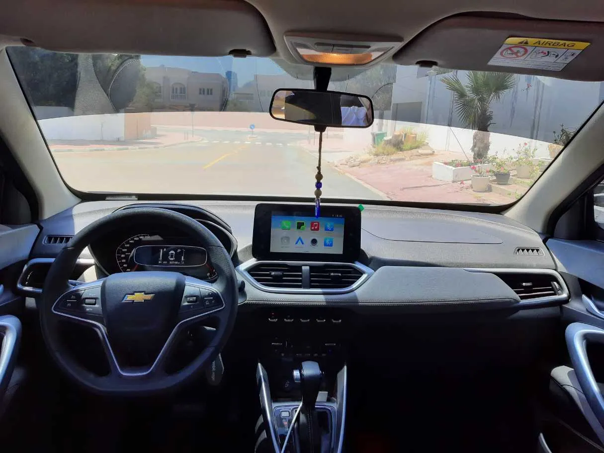 Car image 15